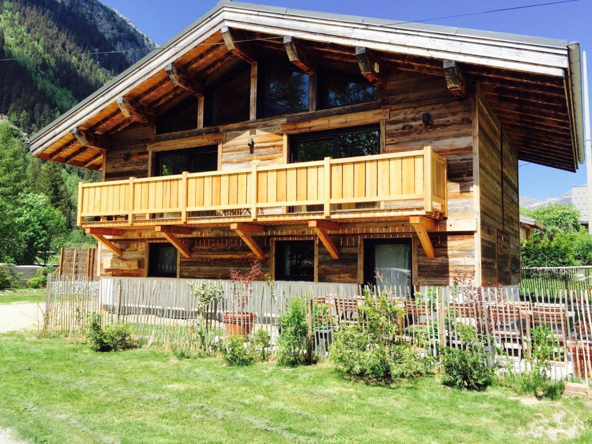 Chalet Le Petit Nicolas, Jacuzzi, Vue Mont Blanc Chamonix Exterior photo