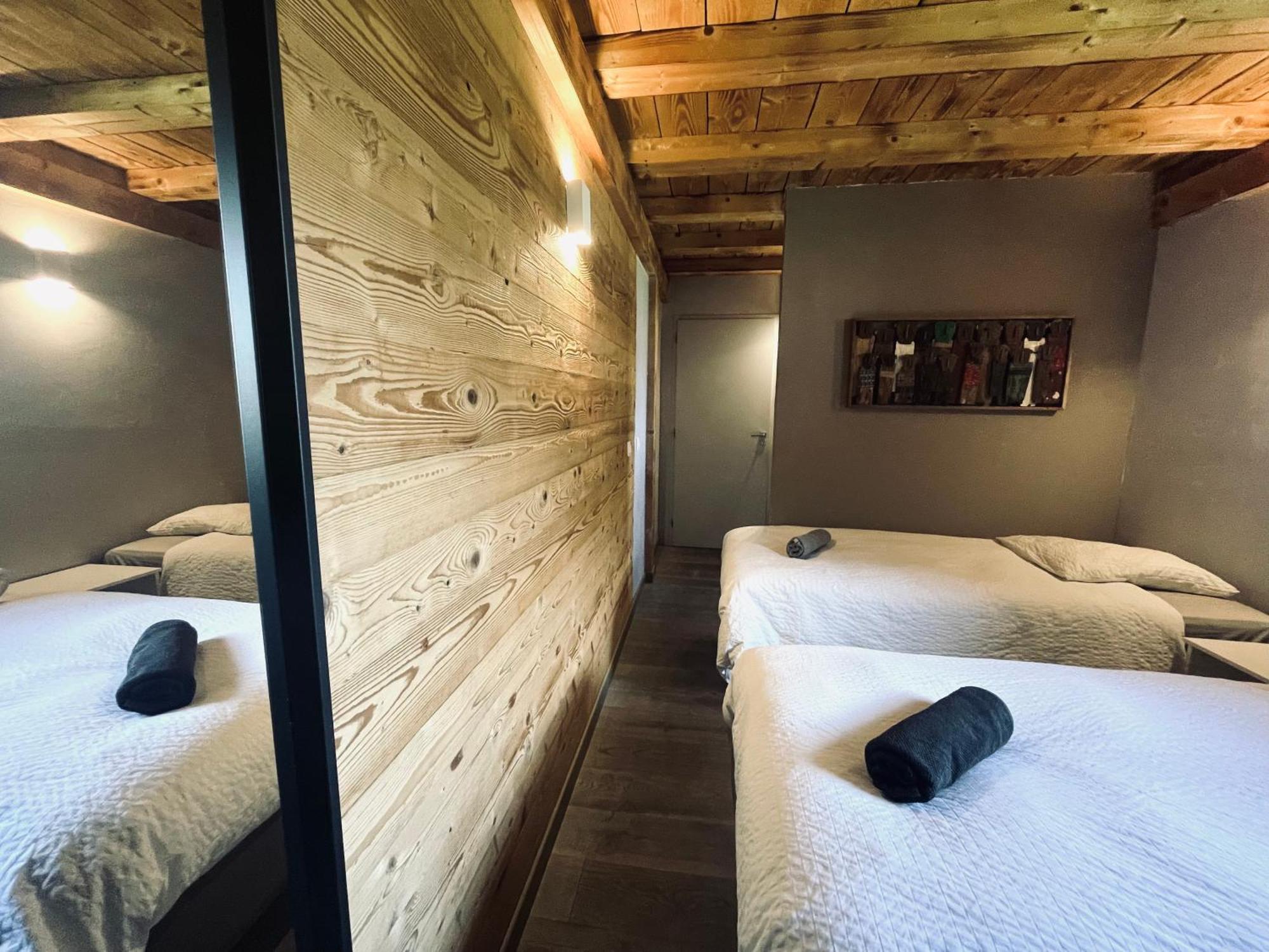 Chalet Le Petit Nicolas, Jacuzzi, Vue Mont Blanc Chamonix Exterior photo