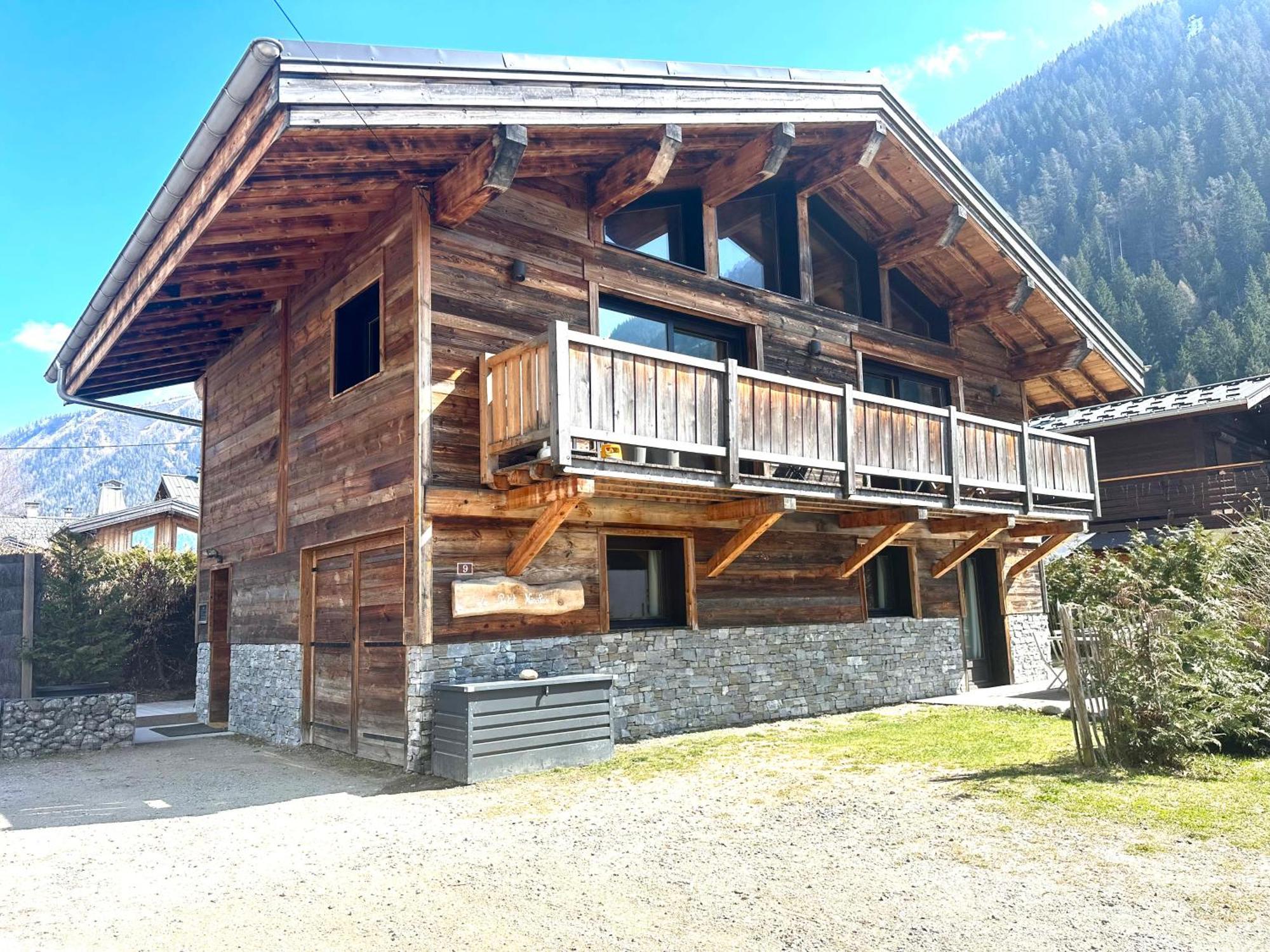 Chalet Le Petit Nicolas, Jacuzzi, Vue Mont Blanc Chamonix Exterior photo